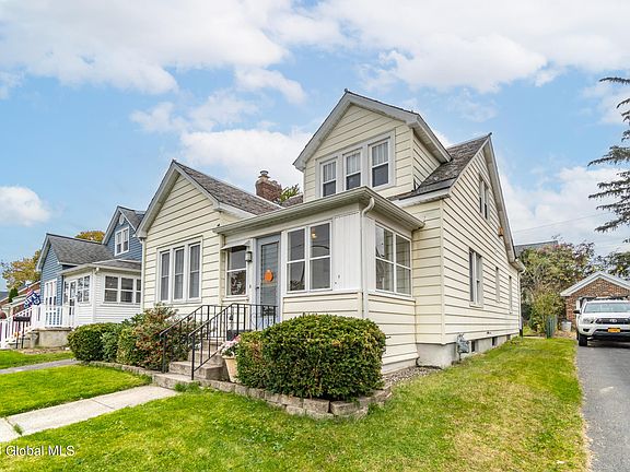 2nd image of 125 Van Schoick Avenue
