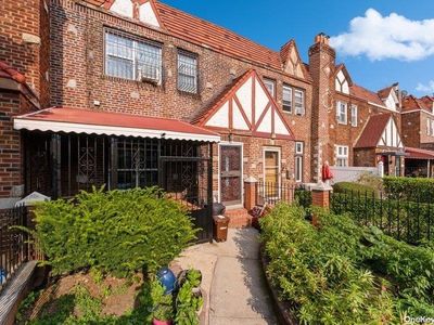 109-25 Francis Lewis Boulevard, Jamaica, NY, 11429