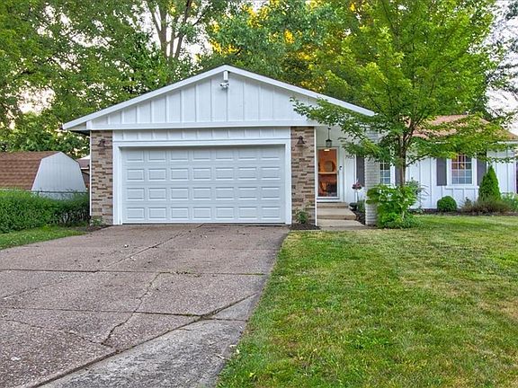 2nd image of 7983 Linden St