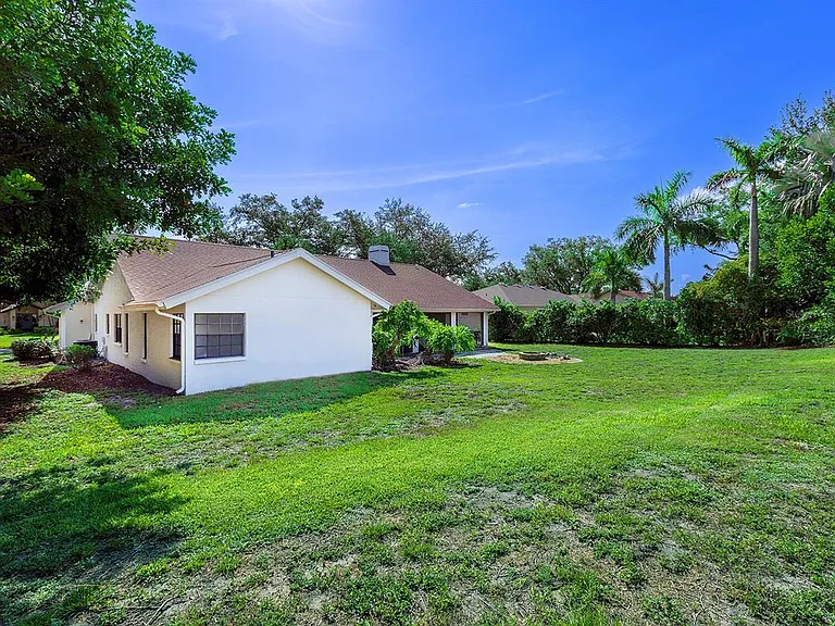 1756 Cottonwood Trl — Photo 31
