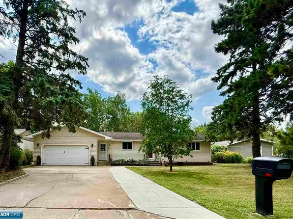 2 More Dr, Virginia, MN 55792