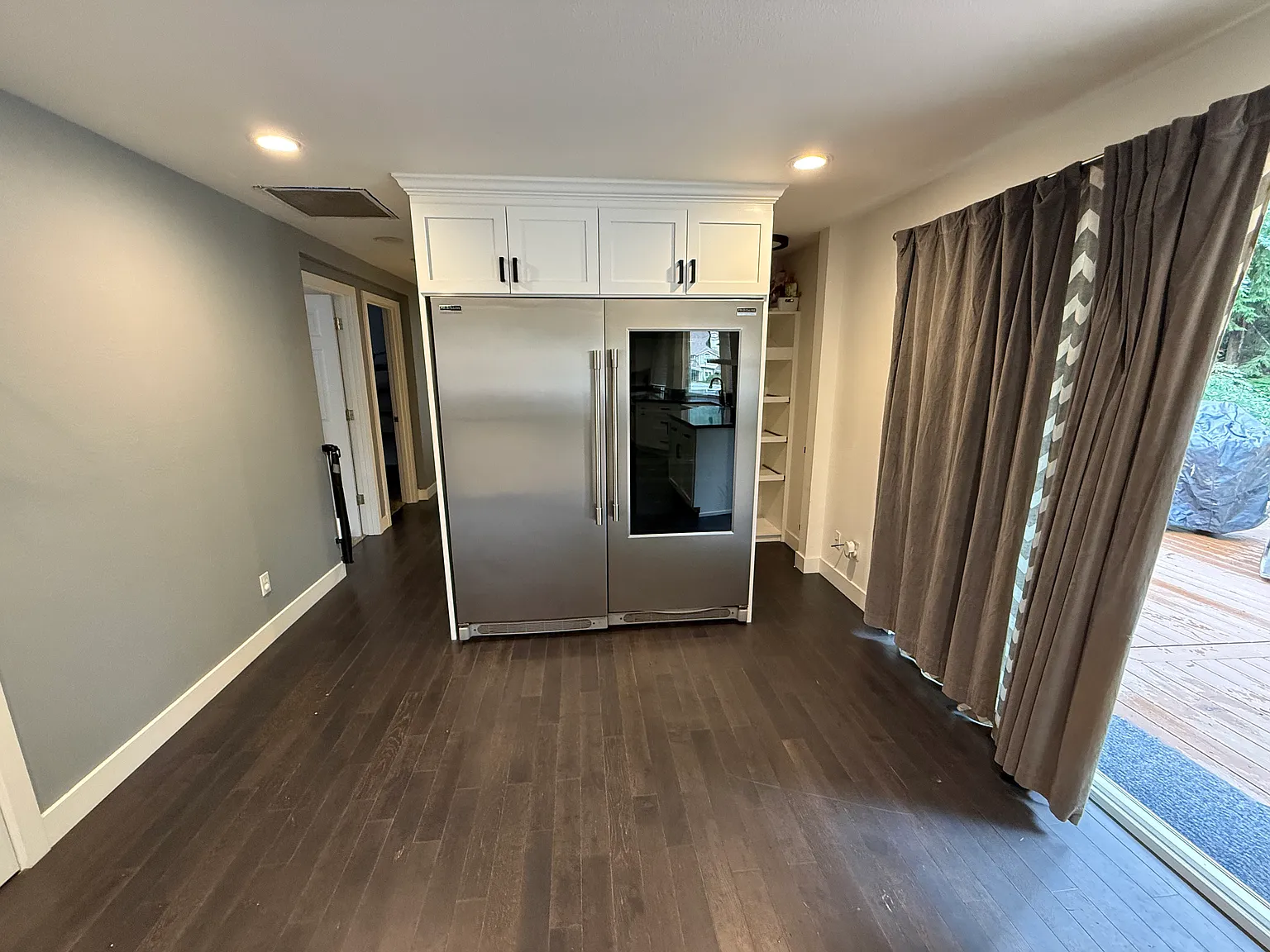3 bed, 1934 sqft, $4,299 — Photo 3