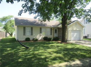 102 E Adams Ave, Casey, IL 62420