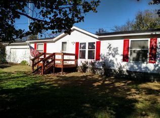 102 E Cherry St, Albion, IL 62806