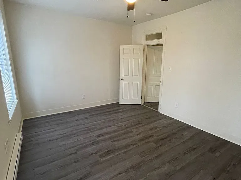 5122 Arch St — Photo 3