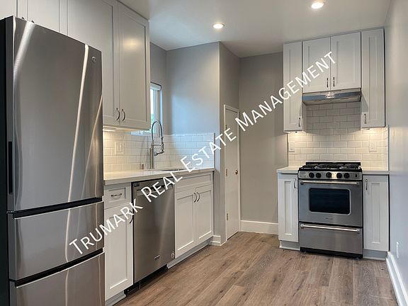 2nd image of 4050 Bemis St #6