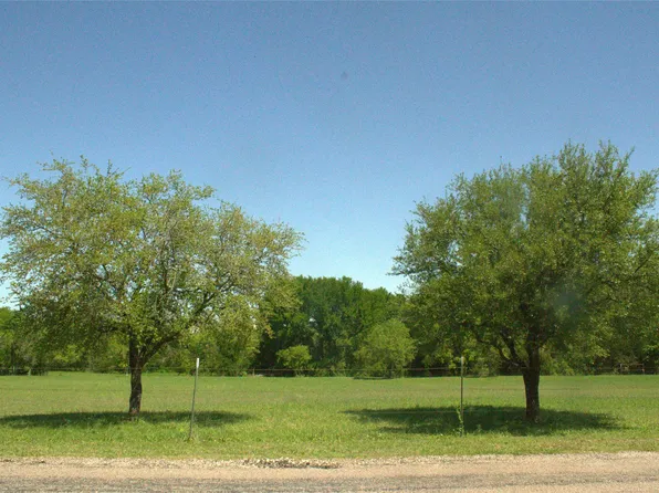 594 Cold Springs Rd, Van Alstyne, TX 75495