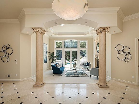 5th image of 25528 Hidden Springs Ct