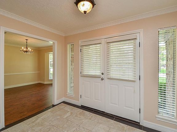 3rd image of 14103 Briar Place Dr