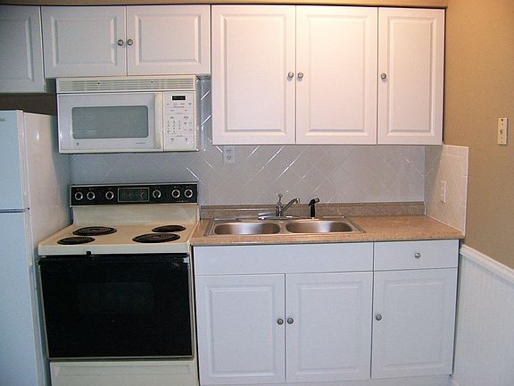 4th image of 7325 Buchanan Dr