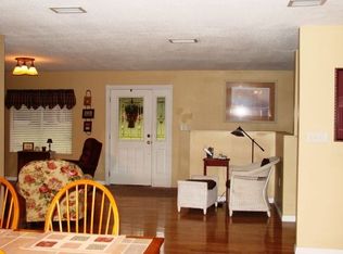 41629 Silver Dr, Umatilla, FL 32784