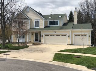 756 Warwick Ct, Carol Stream, IL 60188