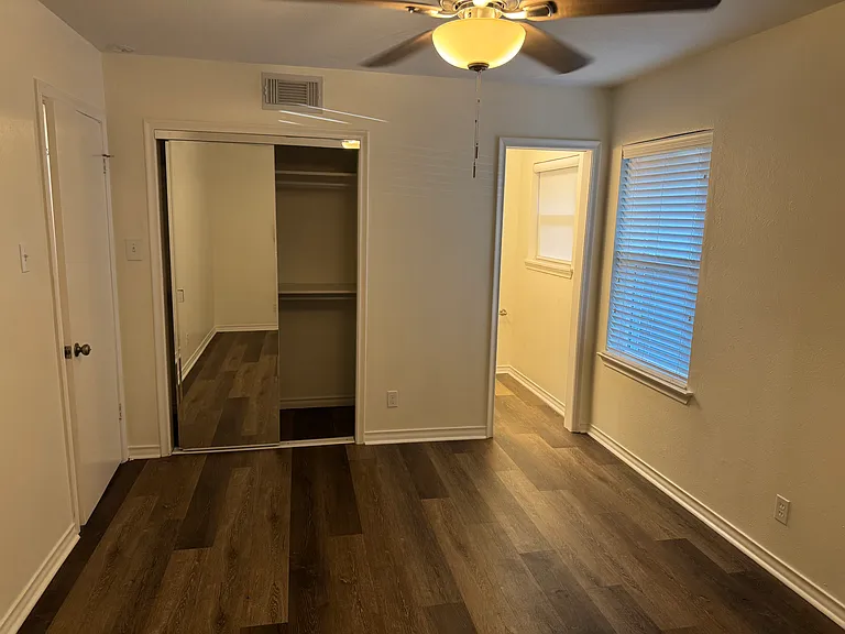 9005 Clearwater Dr — Photo 12