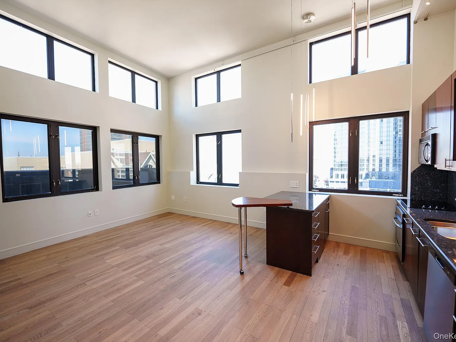 2 bed, 2.5 bath, 1420 sqft, $3,790 — Photo 4