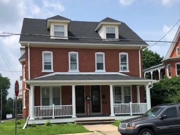 202 Jefferson St #2, East Greenville, PA 18041