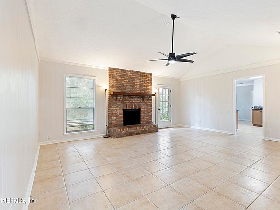 3rd image of 4135 DAWNRIDGE Road E