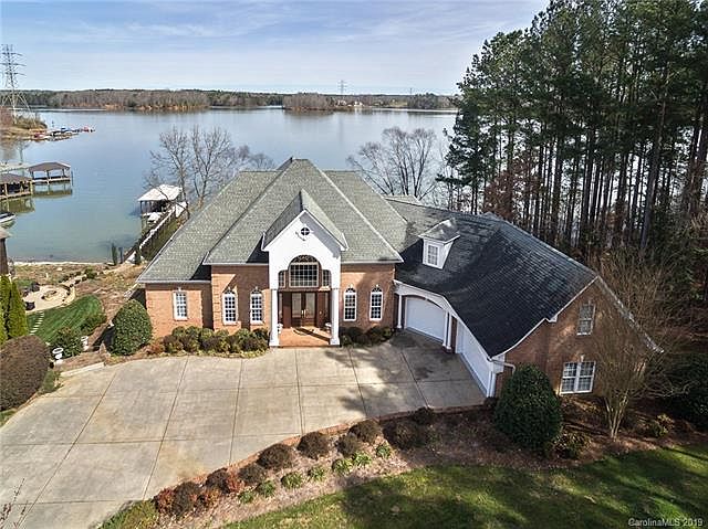 1st image of 9216 Sherbourne Ln