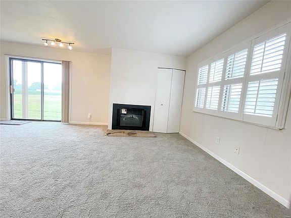 3rd image of 99 Peachtree Ln