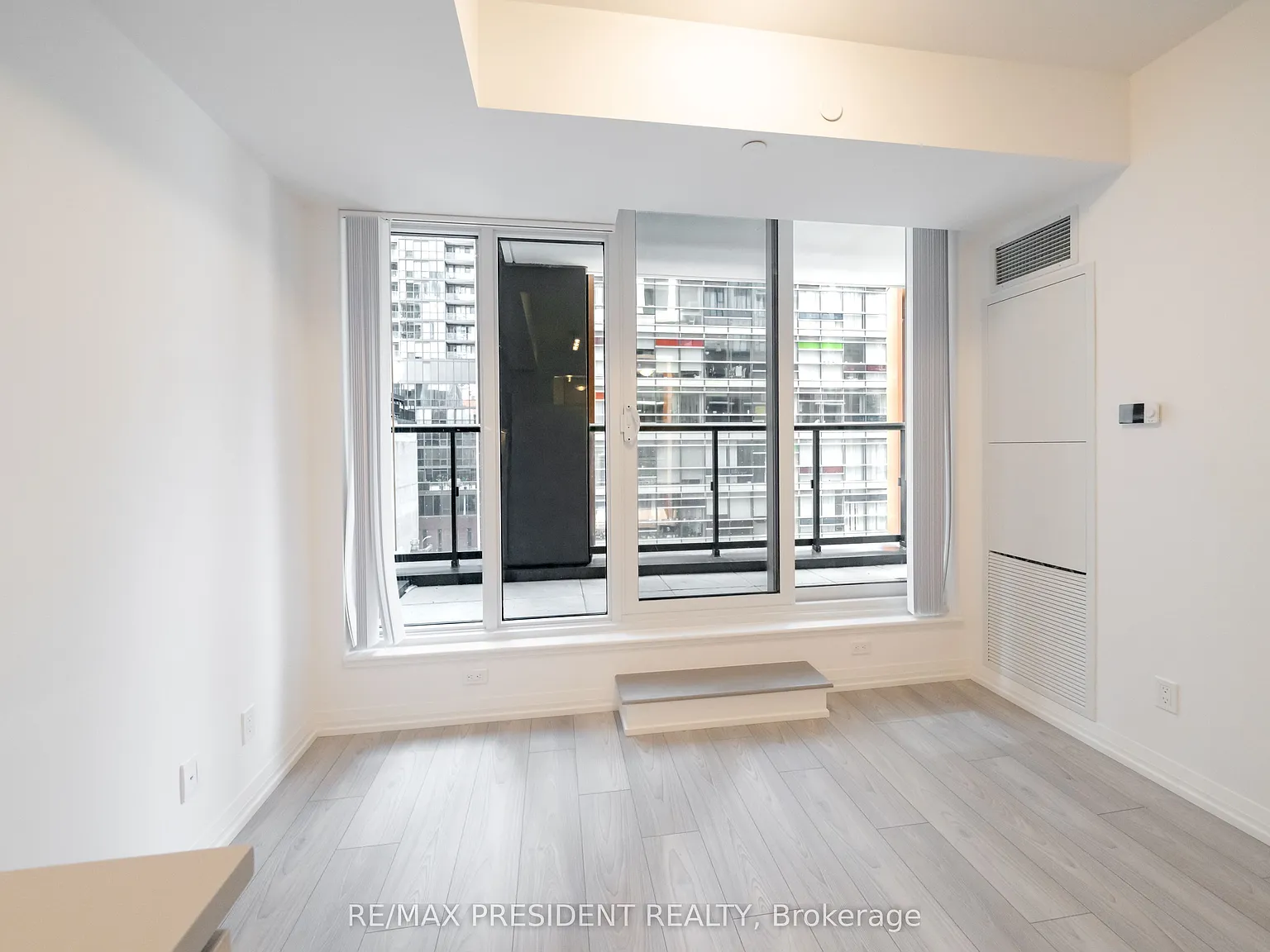2 bed, $3,395 — Photo 4
