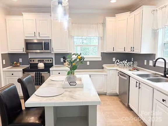 4th image of 350 French Mountain Dr