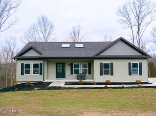 441 Hickory Woods Dr, Taylorsville, KY 40071