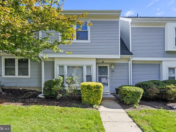 127 Baron Ln, East Brunswick, NJ 08816
