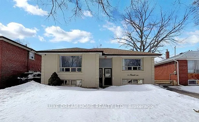 16 Perivale Cres — Photo 1
