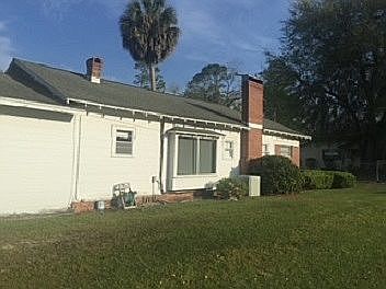 Side of home -Dining & Kitch