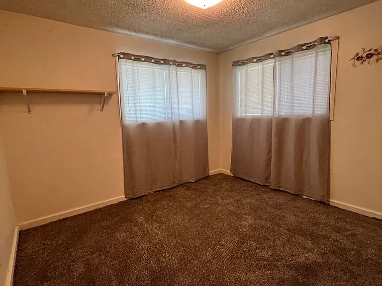 1215 S Eastlake Dr — Photo 13
