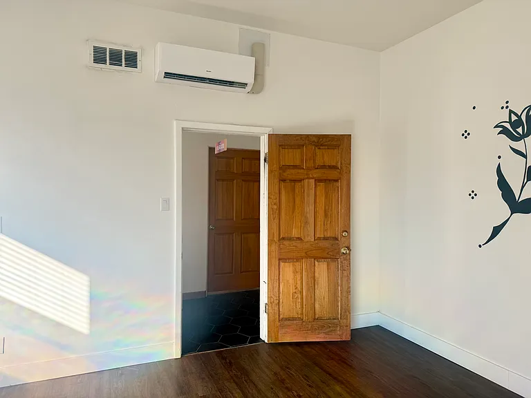 122 Bryn Mawr Dr SE #2 — Photo 3