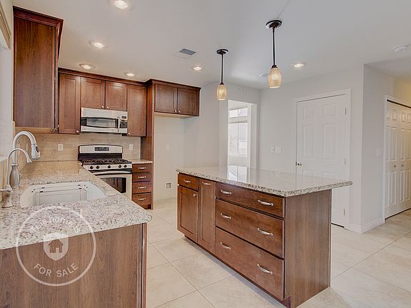2nd image of 1848 Pacific Terrace Dr