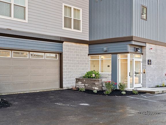 2nd image of 16 Franklin St #2201
