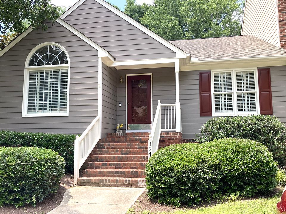 Charming 2 BR Townhome in Chapel Hill's Downing Creek Community