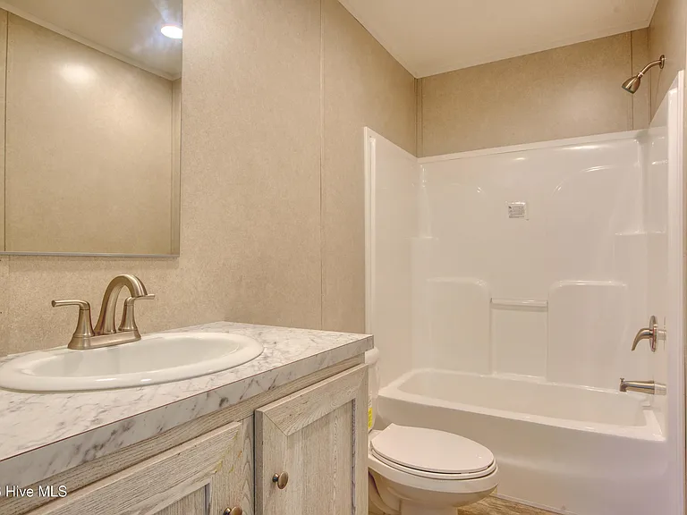 1118 Old Tar Landing Rd #D — Photo 24