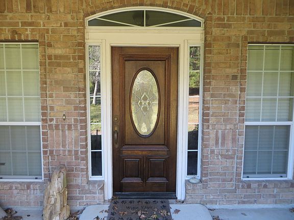 3rd image of 22515 Meadowsweet Dr