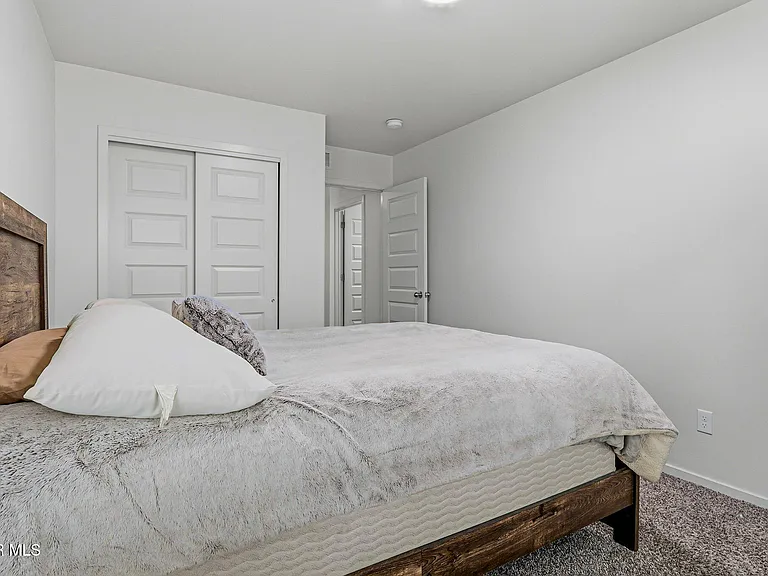 15252 Apex Ct — Photo 24