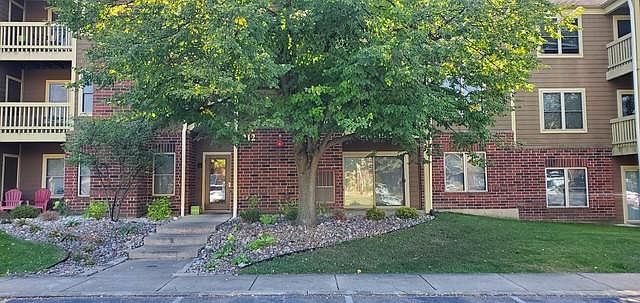 1st image of 212 Glengarry Dr APT 107