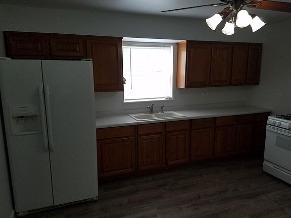 2nd image of 217 Kazwell St APT 4