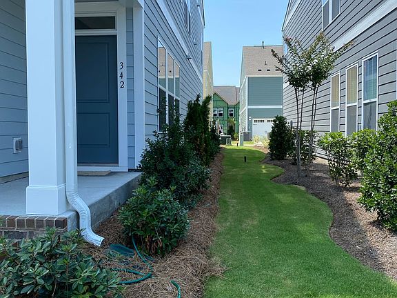 4th image of 342 Ladybird Ln