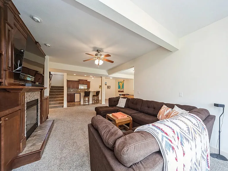 16035 Northpark Dr — Photo 17
