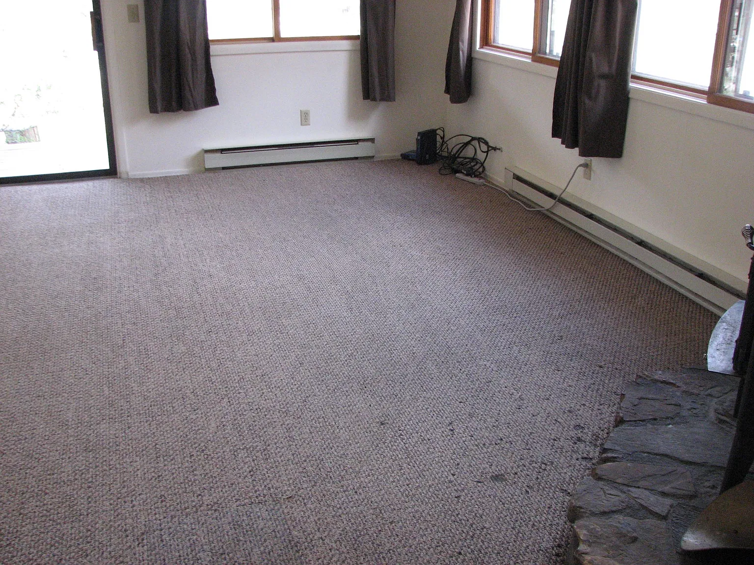 2 bed, $1,400 — Photo 2