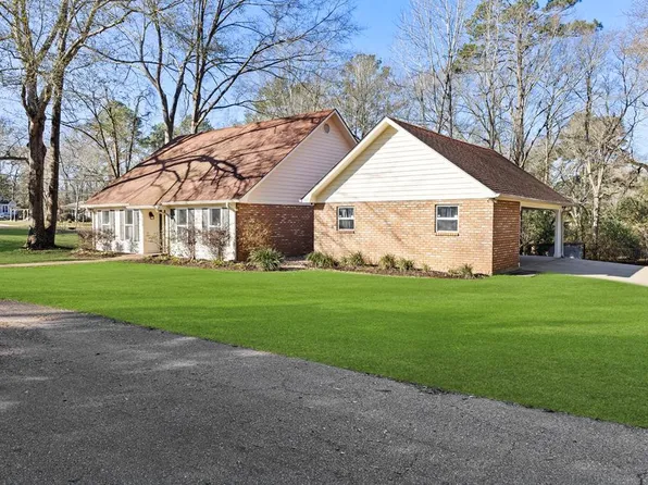 715 N James Ave, McComb, MS 39648