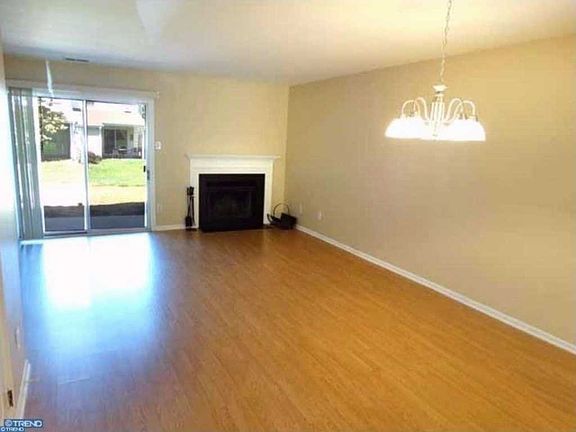 2nd image of 162 Leedom Way #26