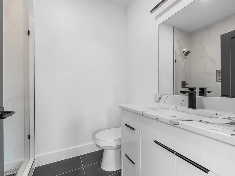 1005 Glenview Dr — Photo 21