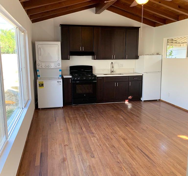 1st image of 7534 Kraft Ave #2