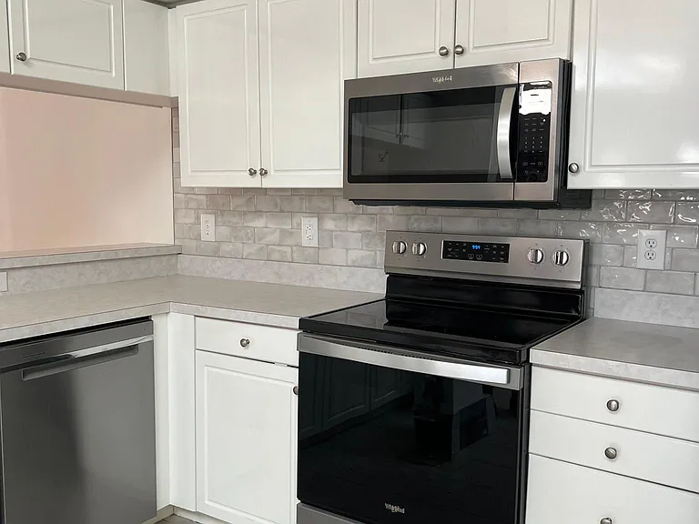 2558 Estancia Blvd — Photo 40