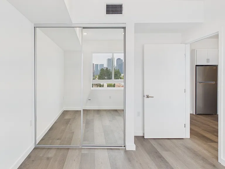 Diamante Apartment Homes — Photo 17