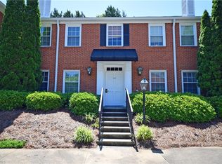 380 B Hanover Arms Ct, Winston Salem, NC 27104