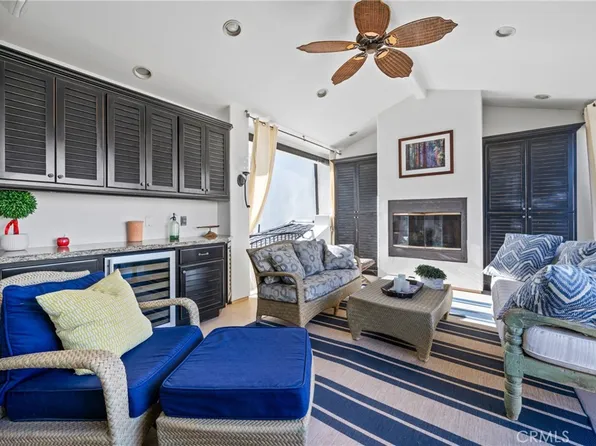 426 1/2 Narcissus Ave #2, Corona Del Mar, CA 92625