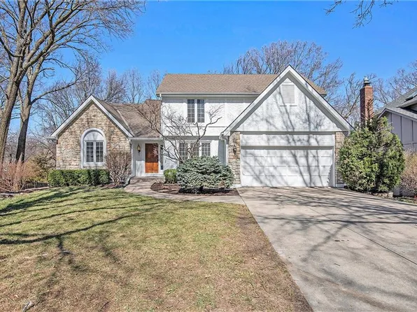 14816 W 83rd Pl, Lenexa, KS 66215